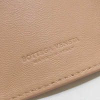 Bottega Veneta Täschchen/Portemonnaie aus Leder in Beige