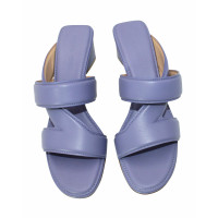 Bottega Veneta Sandals Leather in Violet