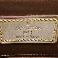 Louis Vuitton Reade MM Lakleer in Bruin