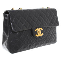 Chanel Classic Flap Bag Maxi Leather in Black