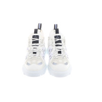 Mcq Chaussures de sport en Blanc