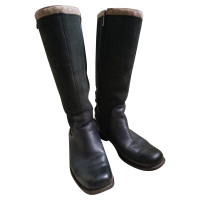 Ugg Australia Bottes avec bordure en peau d'agneau