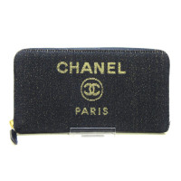 Chanel Sac à main/Portefeuille en Denim en Bleu