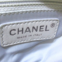 Chanel Umhängetasche aus Canvas in Silbern