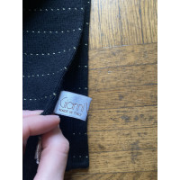 Gianni Versace Scarf/Shawl Wool in Black