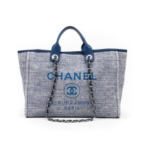 Chanel Deauville Medium Tote in Blau