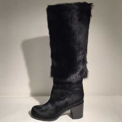 Chanel Boots Fur in Black