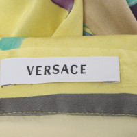 Gianni Versace Chemisier en soie multicolore