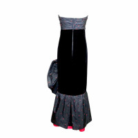 Nina Ricci Kleid aus Seide in Schwarz