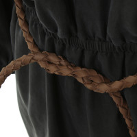 Burberry zijden jurk met geweven riem