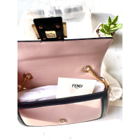 Fendi Baguette Bag in Pelle in Rosa