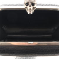 Alexander McQueen Skull clutch made of leather in black