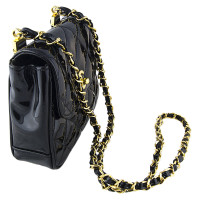 Chanel Mini Flap Bag aus Lackleder