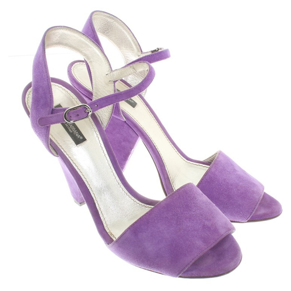 Dolce & Gabbana Suede Pumps in Purple