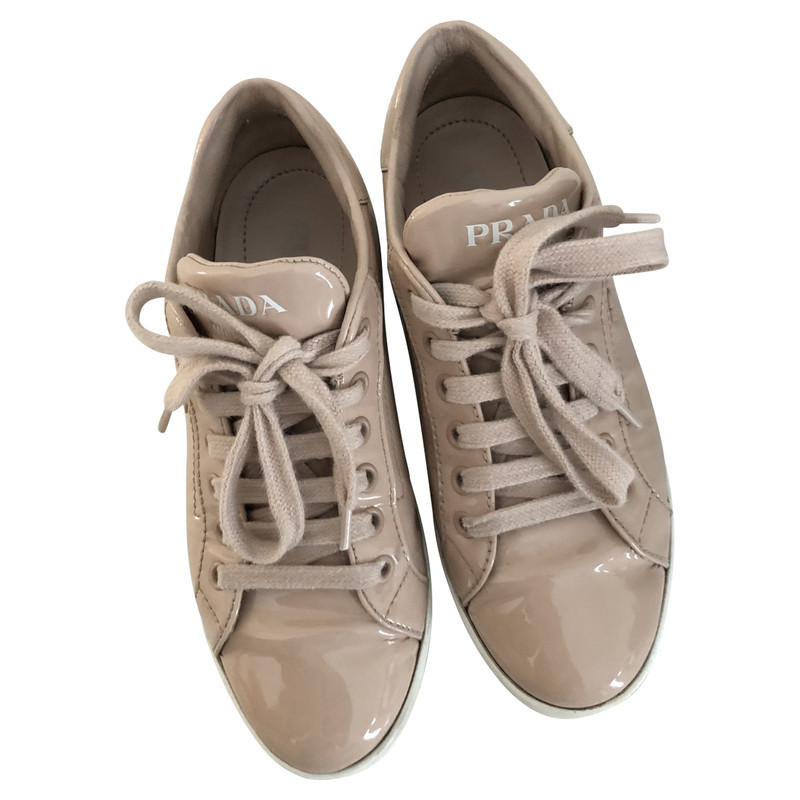Prada Trainers Patent leather in Nude 