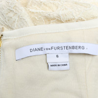 Diane Von Furstenberg Costume en Crème