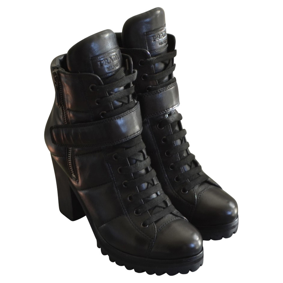 Prada Stiefeletten