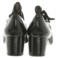 Yves Saint Laurent pumps in black