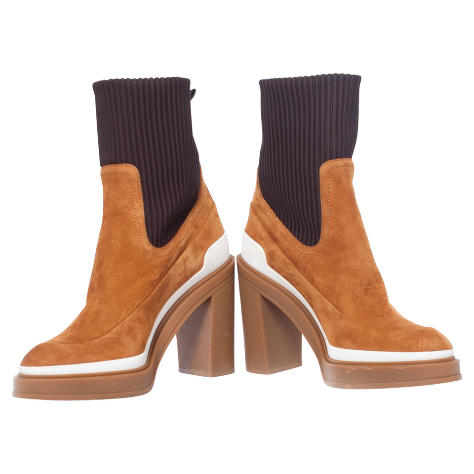 Hermès Ankle boots Suede in Brown