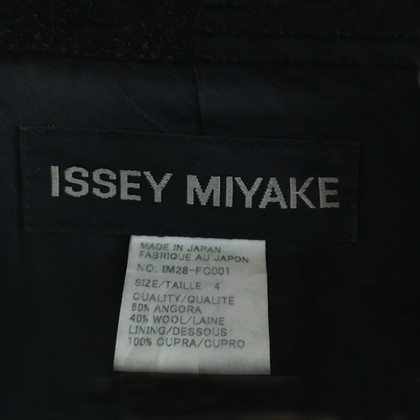 Issey Miyake Jacke/Mantel in Schwarz