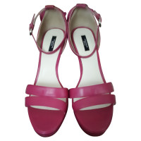 Tosca Blu Sandalen aus Leder in Rosa / Pink