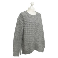 Closed Pullover in grey