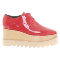 Stella McCartney Chaussures à lacets en rouge