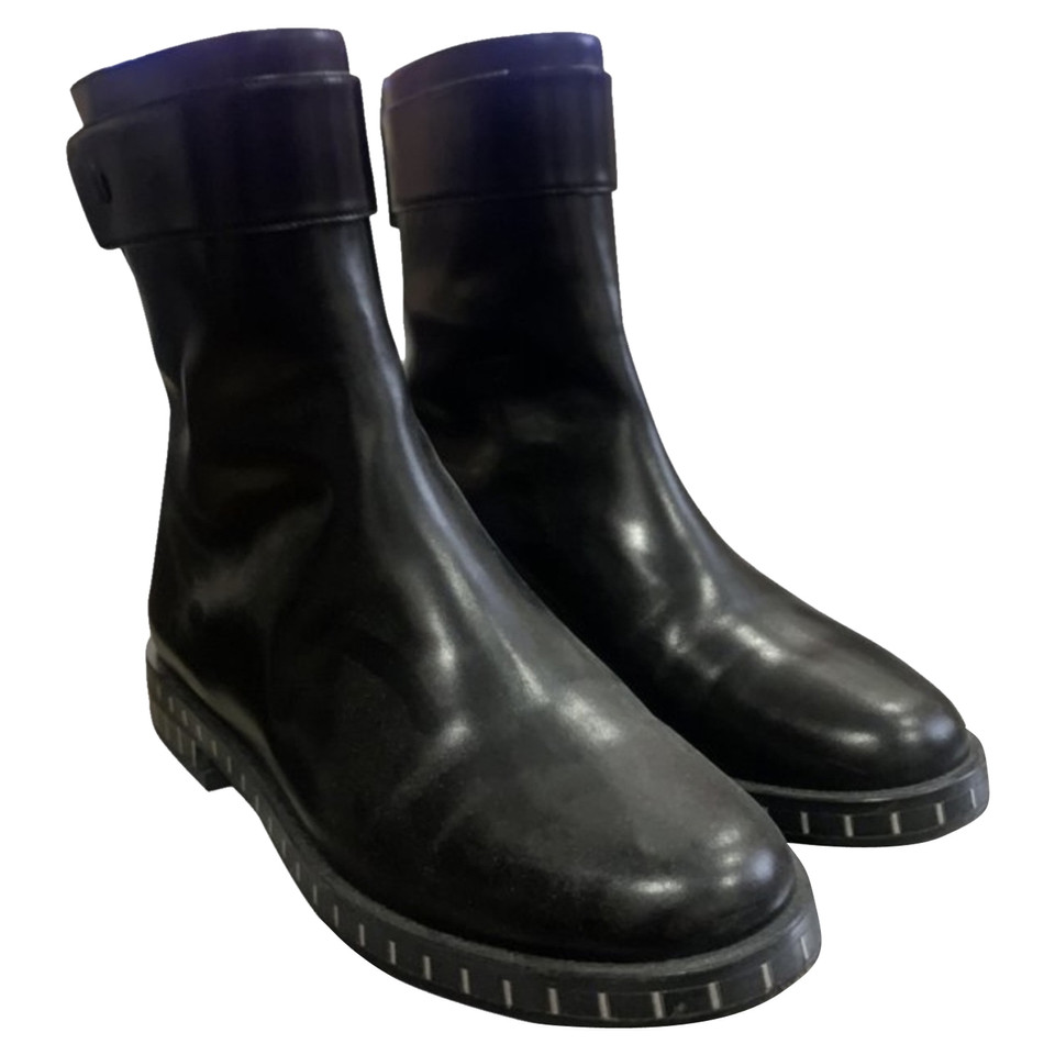 Giorgio Armani Boots Leather in Black