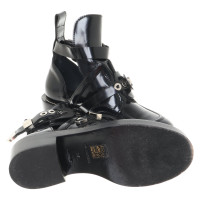 Balenciaga "Ceinture Ankle Boots" in Schwarz