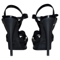 Yves Saint Laurent PEEPTOES IN PELLE VERNICE NERA