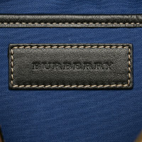 Burberry Täschchen/Portemonnaie aus Canvas in Beige