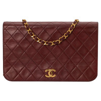 Chanel Flap Bag aus Leder in Bordeaux