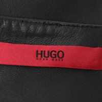 Hugo Boss Gonna corta in Black