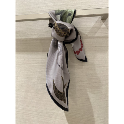 Christian Dior Schal/Tuch aus Seide in Grau
