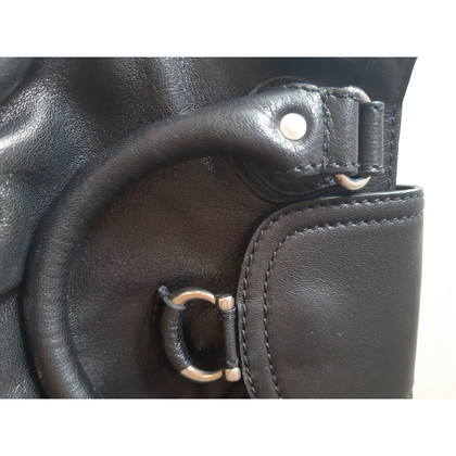 Max Mara Shoulder bag Leather in Black