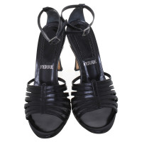 Ferre Sandals in black 