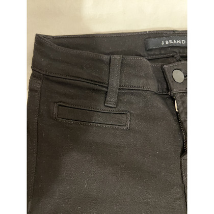 J Brand Jeans in Denim in Nero