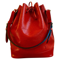 Louis Vuitton Noé Grand Patent leather in Red