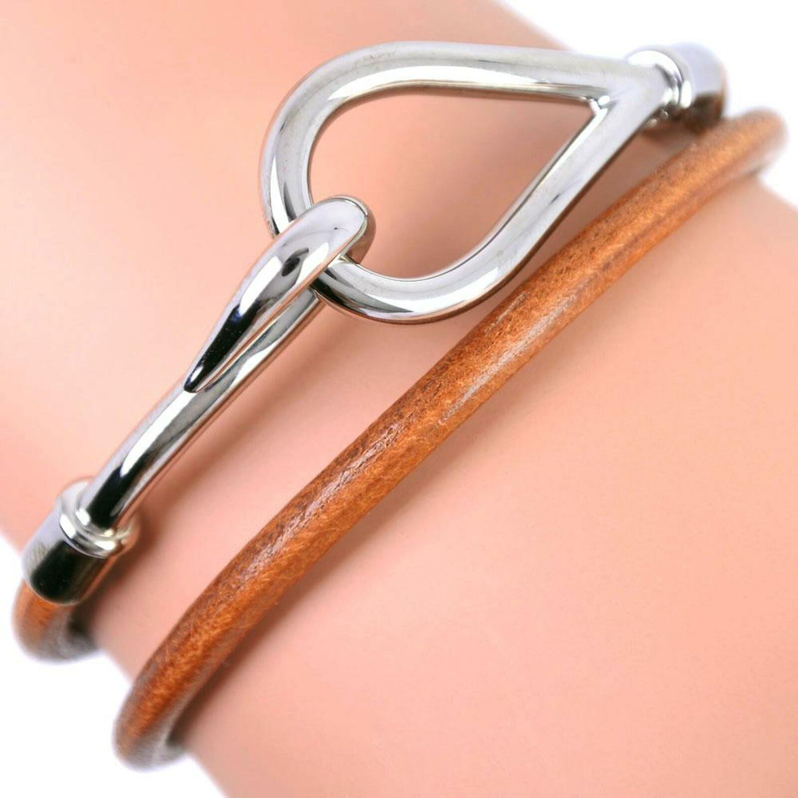 HermèsBracelet/Wristband Leather in Brown- Second-handHermèsBracelet/Wristband Leather in kopen voor245€(7581682)
