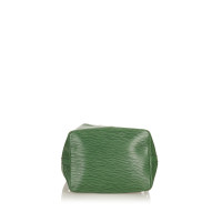 Louis Vuitton Noé Petit Leather in Green
