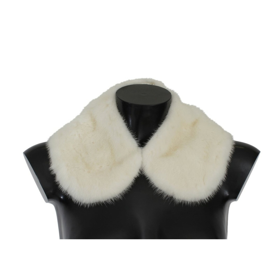 Dolce & Gabbana Scarf/Shawl Fur in White