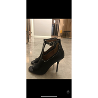 Givenchy Stivali in Pelle in Nero