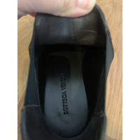 Bottega Veneta Stiefeletten aus Leder in Schwarz