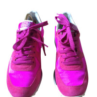 Golden Goose Sneakers aus Wildleder in Rosa / Pink