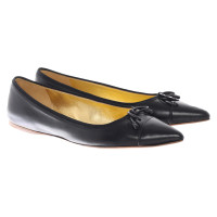 Prada Slippers/Ballerina's Leer in Zwart