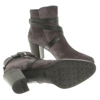 Tod's Ankle boots in grey