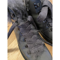 Agl Ankle boots Patent leather in Grey