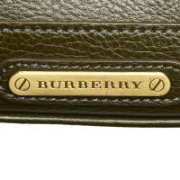 Burberry Umhängetasche aus Leder in Grün