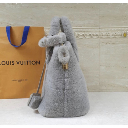 Louis Vuitton Lockit aus Pelz in Creme