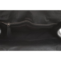 Belstaff Handtasche aus Leder in Schwarz